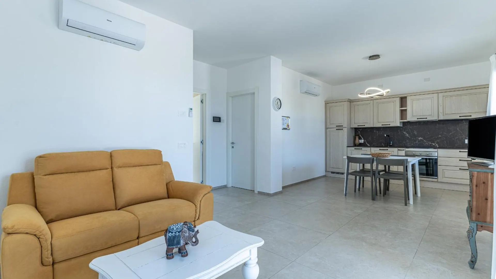Le Conchiglie Apartments With Pool By Wonderful Italy Olbia