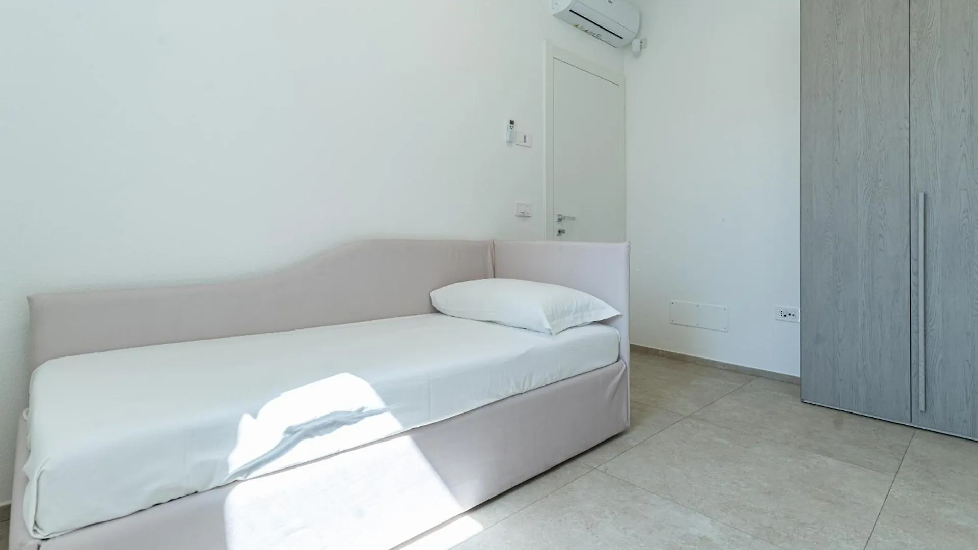 Le Conchiglie Apartments With Pool By Wonderful Italy Olbia