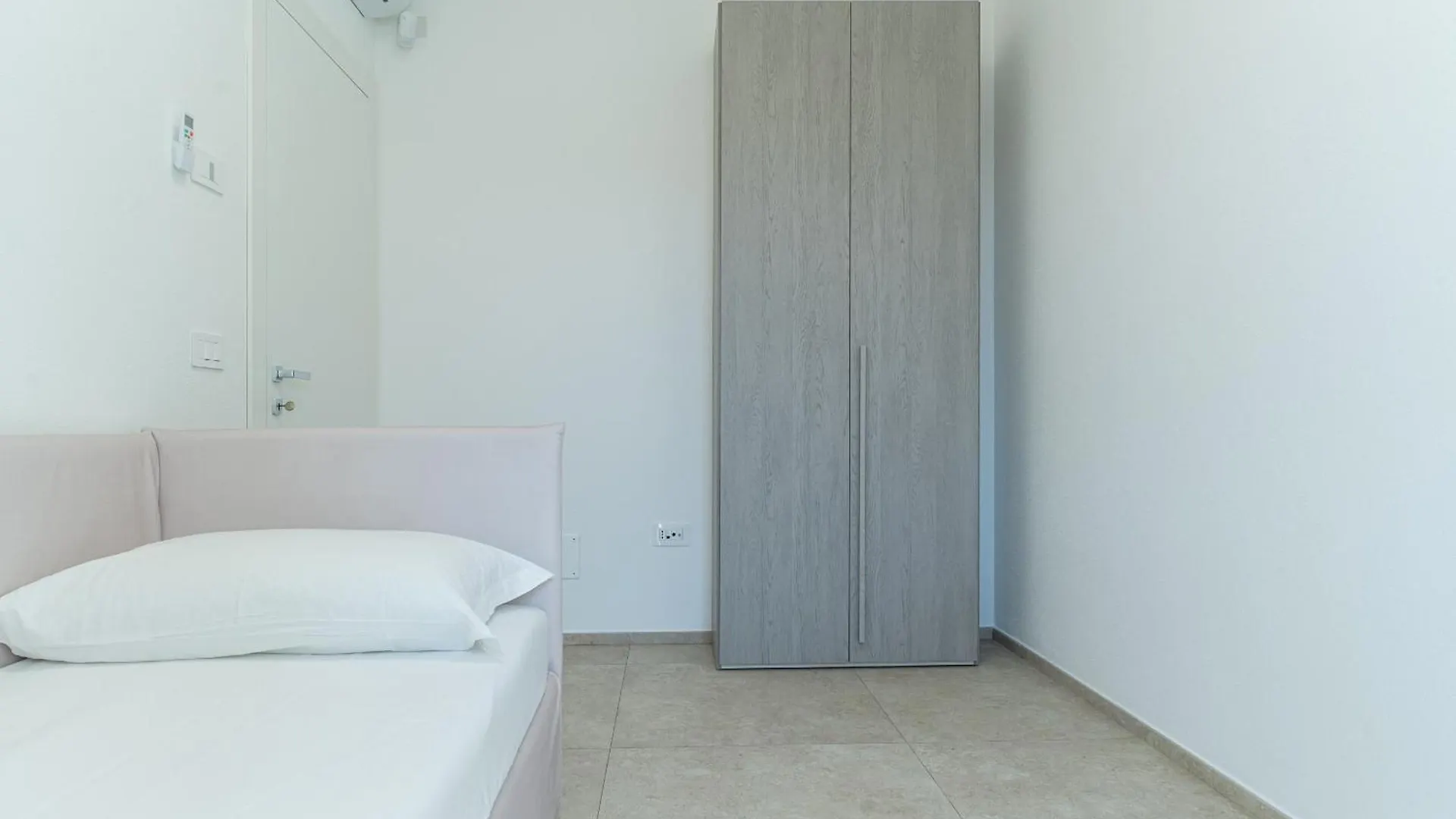 Le Conchiglie Apartments With Pool By Wonderful Italy Olbia